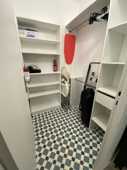 Charmant Studio Idealement Place Et Paisible ! Oloron-Sainte-Marie Bagian luar foto